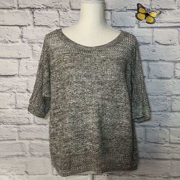 FOREVER 21 Short Sleeve Knit Sweater Size Small - Picture 2 of 5